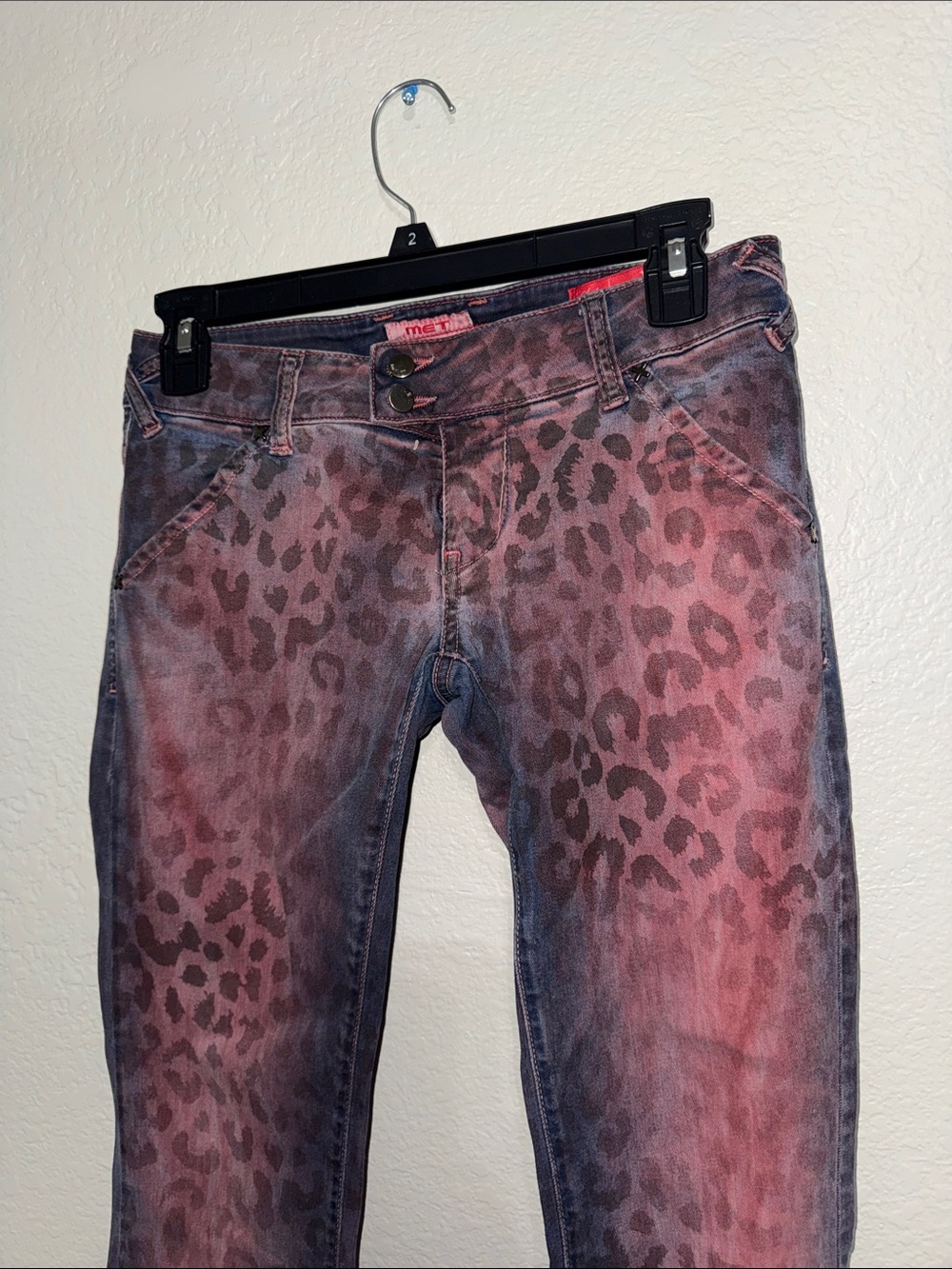 Women's Pink Leopard Ombre Skinny Jeans